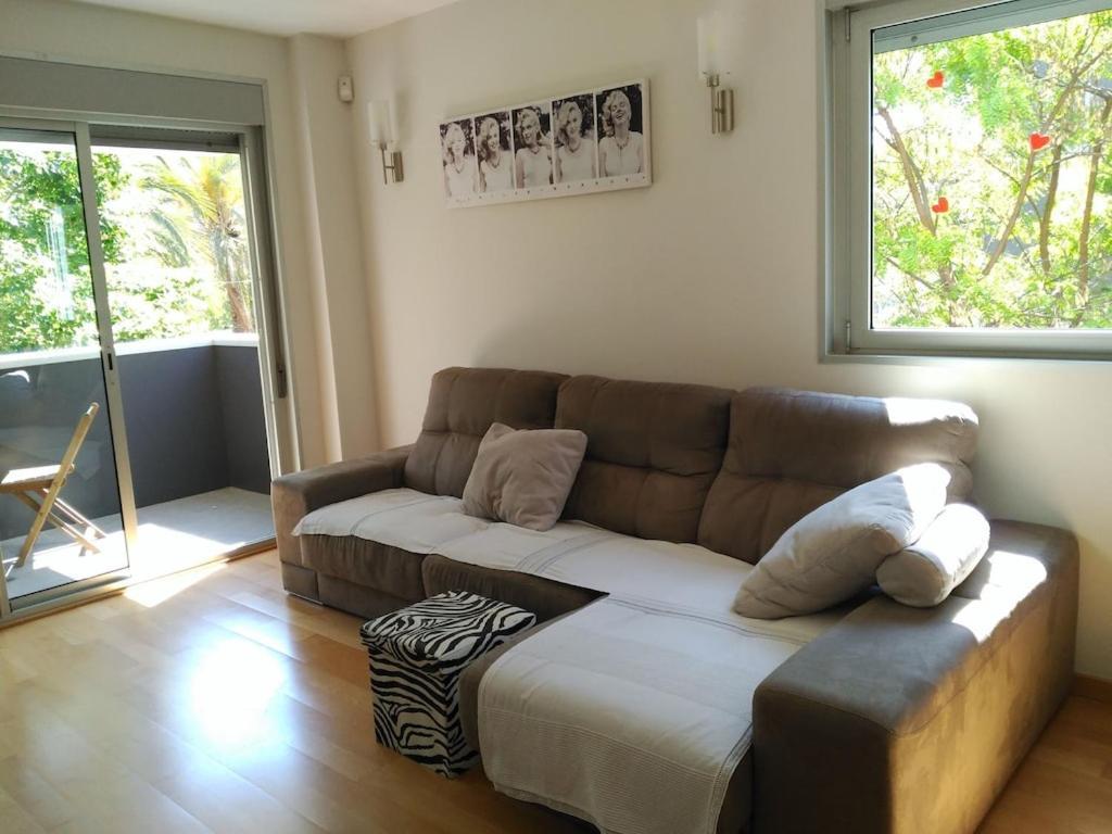 Luxury Flat, 3 Bedrooms, 2 Bathrooms And Swimming Pool Next To The Beach!! Sant Adrià de Besòs Extérieur photo